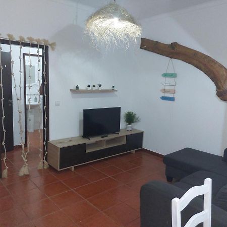 Gota D'Agua Guest House Вила-Нова-де-Мильфонт Экстерьер фото