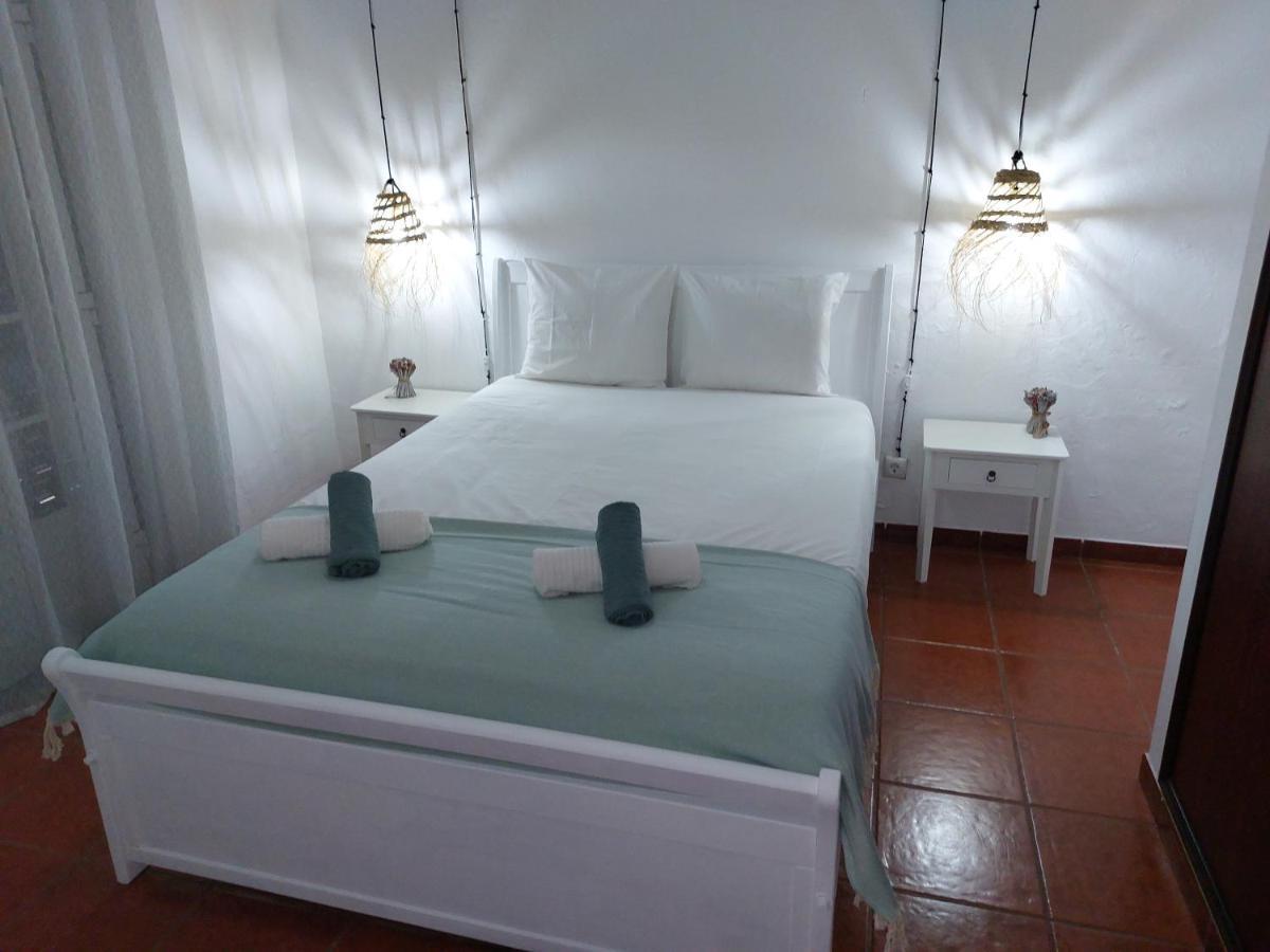 Gota D'Agua Guest House Вила-Нова-де-Мильфонт Экстерьер фото